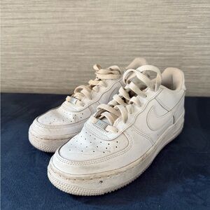 Nike Cream Low-Top Sneakers